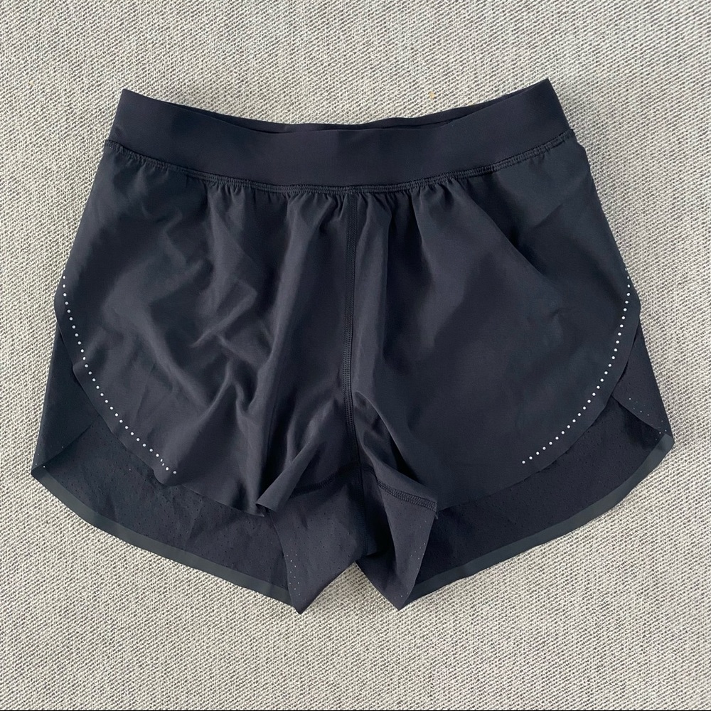 *SOLD* Find Your Pace HR Short Size 4